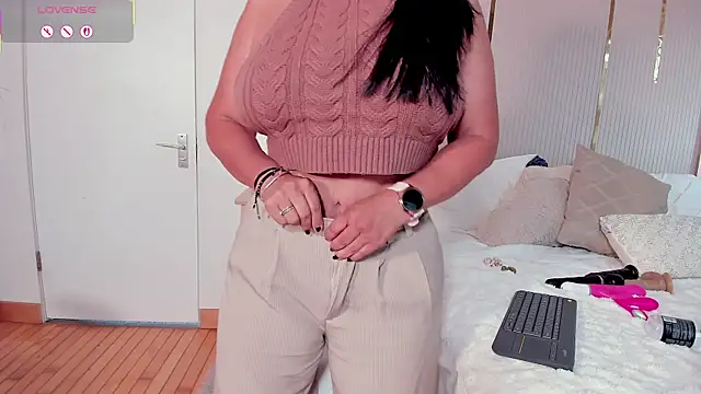 Jadeh Williams02 online show from July 10, 8:53 pm