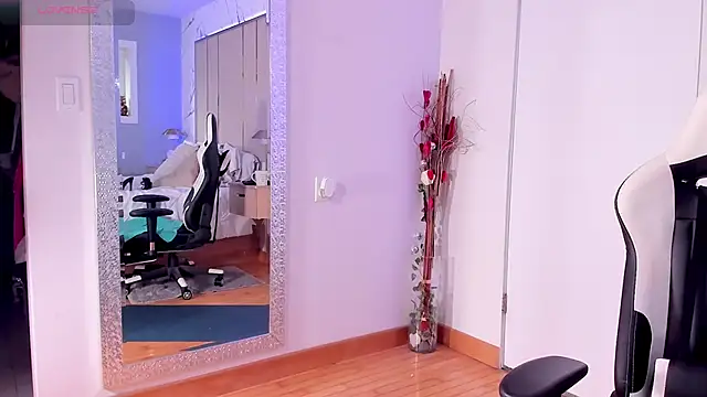 Jadeh Williams02 online show from October 19, 6:21 pm