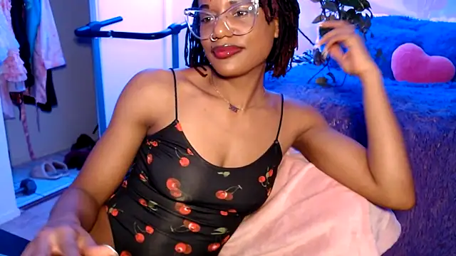 CocoSage online show from March 4, 8:10 am