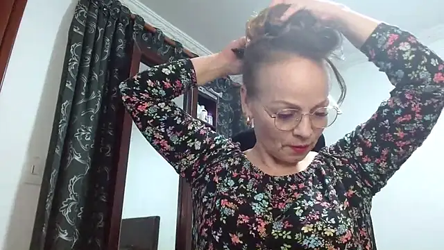 asleycavta online show from November 21, 2:46 am