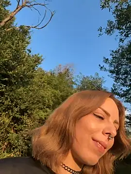 Mia Railey online show from October 17, 3:37 pm