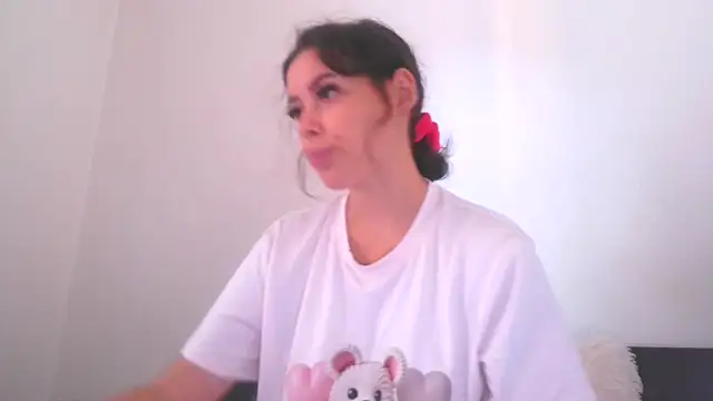 LovelyJulliette online show from September 19, 2:16 pm