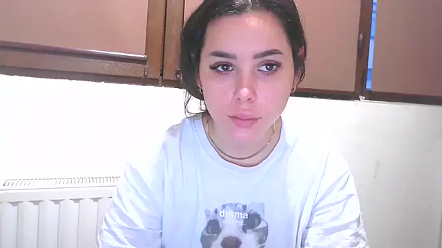 LovelyJulliette online show from January 8, 2:43 pm