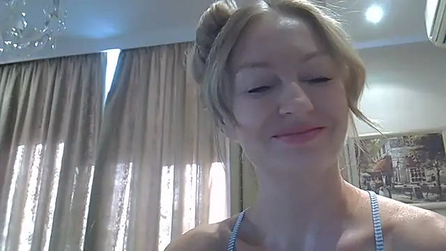 ZarinaSwift online show from August 7, 12:45 pm