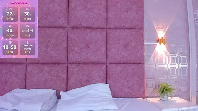 LiaVelez online show from February 22, 8:32 pm