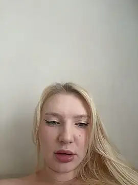 AmmyHot online show from April 27, 3:14 am