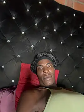 Richchocolatesweet  online show from May 5, 2:47 am