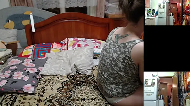 Sakura Green online show from October 25, 3:41 pm