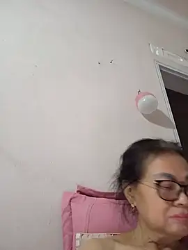 Hotestlove online show from June 21, 2:21 pm