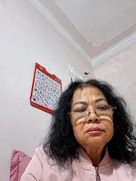 Hotestlove online show from November 4, 9:14 am