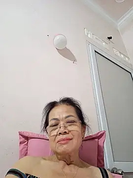 Hotestlove online show from July 17, 1:37 pm
