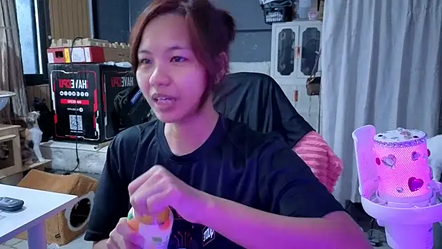 Kana G online show from April 30, 2:39 am