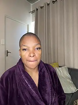 slimcateee online show from August 2, 6:05 am