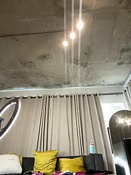 slimcateee online show from July 10, 7:20 am