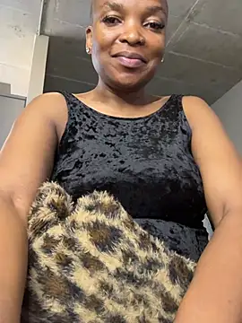 slimcateee online show from July 31, 10:49 am