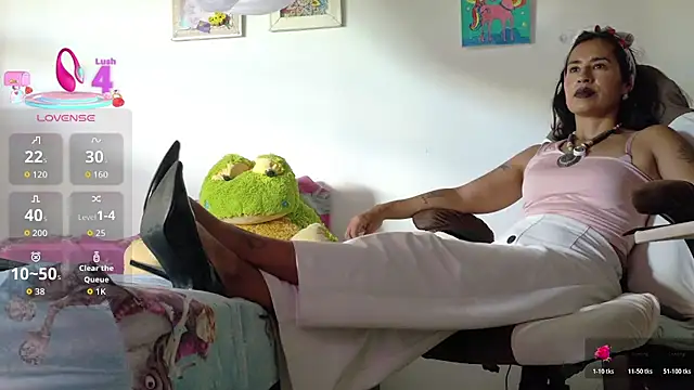 fantasty nylon online show from June 21, 5:17 pm