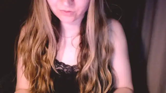 fiona cute 2 online show from May 24, 7:24 pm