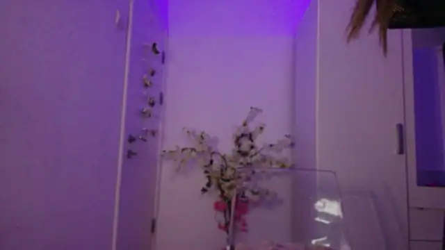 KaylaLaine online show from November 8, 7:02 am