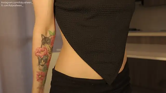 JulietteDee online show from April 28, 9:40 pm