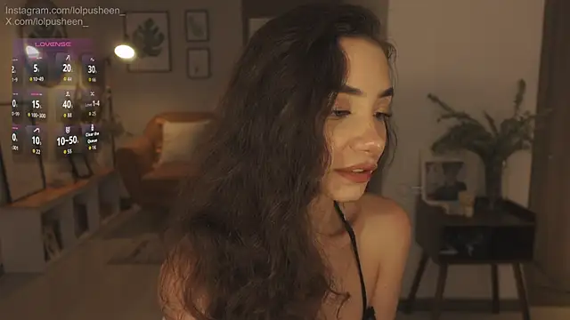 JulietteDee online show from July 22, 10:00 pm