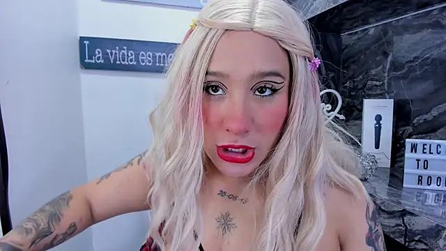 miss danika online show from January 14, 11:15 am