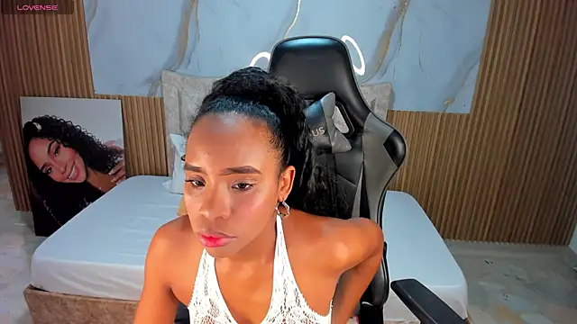 lia 16 online show from August 3, 11:05 am