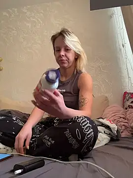 LikaCat online show from February 10, 3:53 am