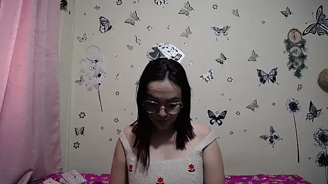 Nicolle-sky online show from November 29, 4:55 pm