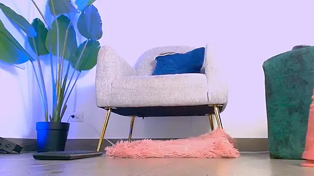 Sara ow online show from May 2, 9:18 pm