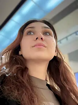 QuitieLia online show from September 27, 9:27 am