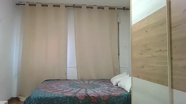 Snapshot of valentinaxcam chatting on September 26, 8:34 am valentinaxcam online show from September 26, 8:34 am