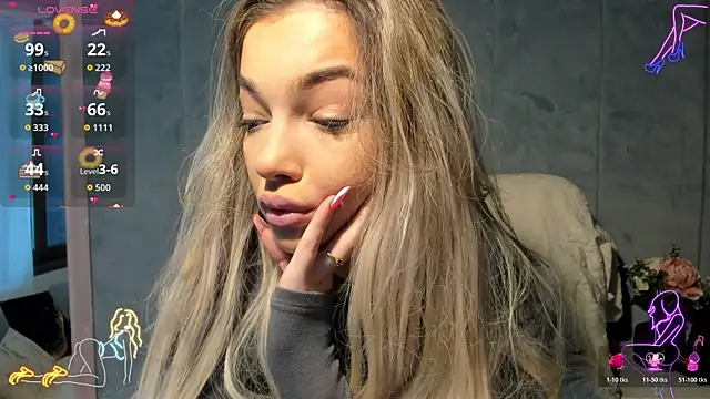 Sassy Teen online show from November 5, 10:20 am