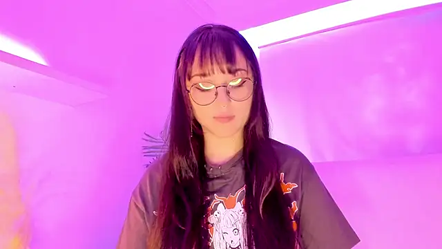 Snapshot of Gloomydoll chatting on September 30, 6:57 pm Gloomydoll online show from September 30, 6:57 pm