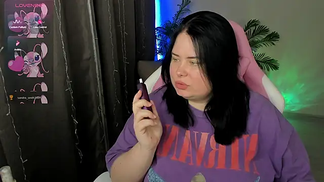 Akemi BBW online show from December 19, 5:32 am