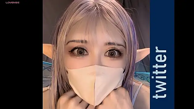 Snapshot of __SAYO__ chatting on October 8, 12:53 pm SAYO online show from October 8, 12:53 pm
