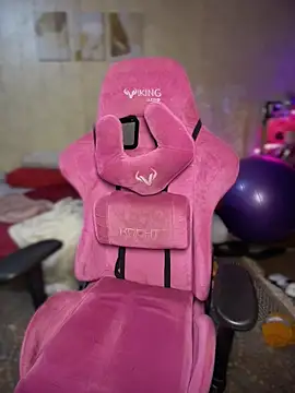 DenisHailey online show from May 13, 6:24 pm