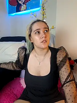 NaomiShimizu online show from October 3, 9:09 pm