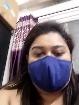 indianlisa5 online show from April 18, 7:18 pm