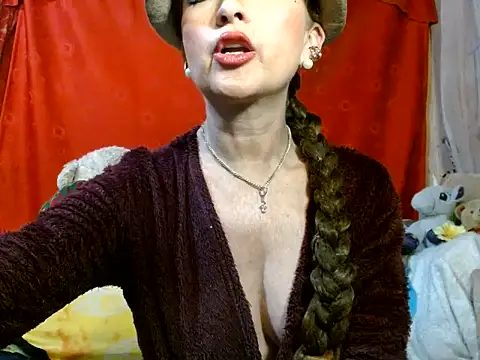 hottieperla online show from June 27, 7:09 pm