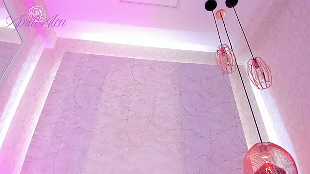 aprilalen online show from October 29, 7:56 am