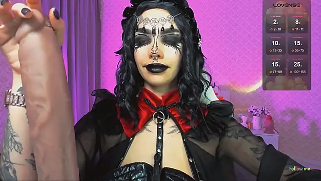 Snapshot of LeylaNoiry chatting on October 18, 1:25 pm LeylaNoiry online show from October 18, 1:25 pm