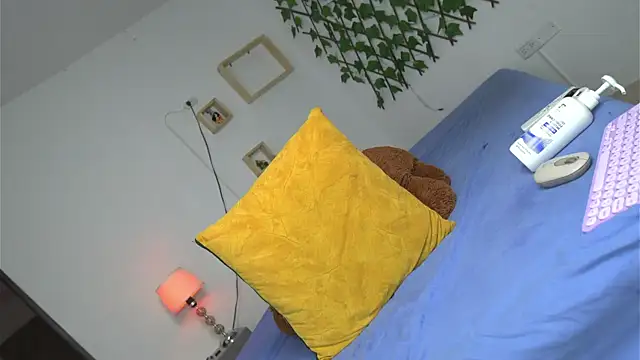 argiee taylorxs2 online show from October 23, 11:27 am