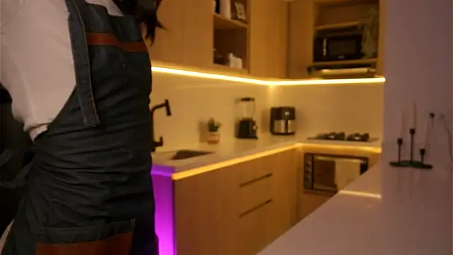 Ms Sammy online show from February 7, 1:20 am