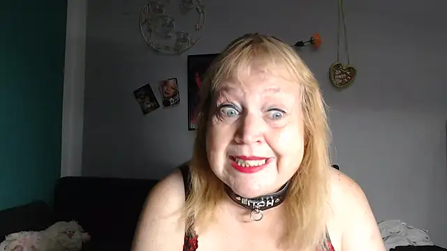 Blasflittchen online show from July 5, 12:22 pm