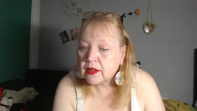Blasflittchen online show from April 25, 11:35 am