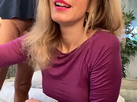 Malena525 online show from November 12, 7:17 am