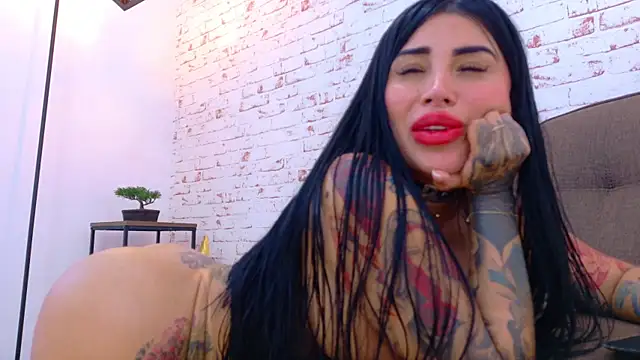 Snapshot of Sofhia_cruz chatting on October 21, 9:19 pm Sofhia cruz online show from October 21, 9:19 pm