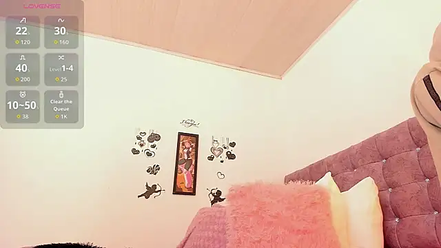isabella simons online show from June 15, 4:34 am