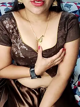 Unique Housewife online show from September 15, 2:14 pm