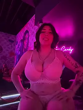 pinkywhite online show from March 20, 6:40 am